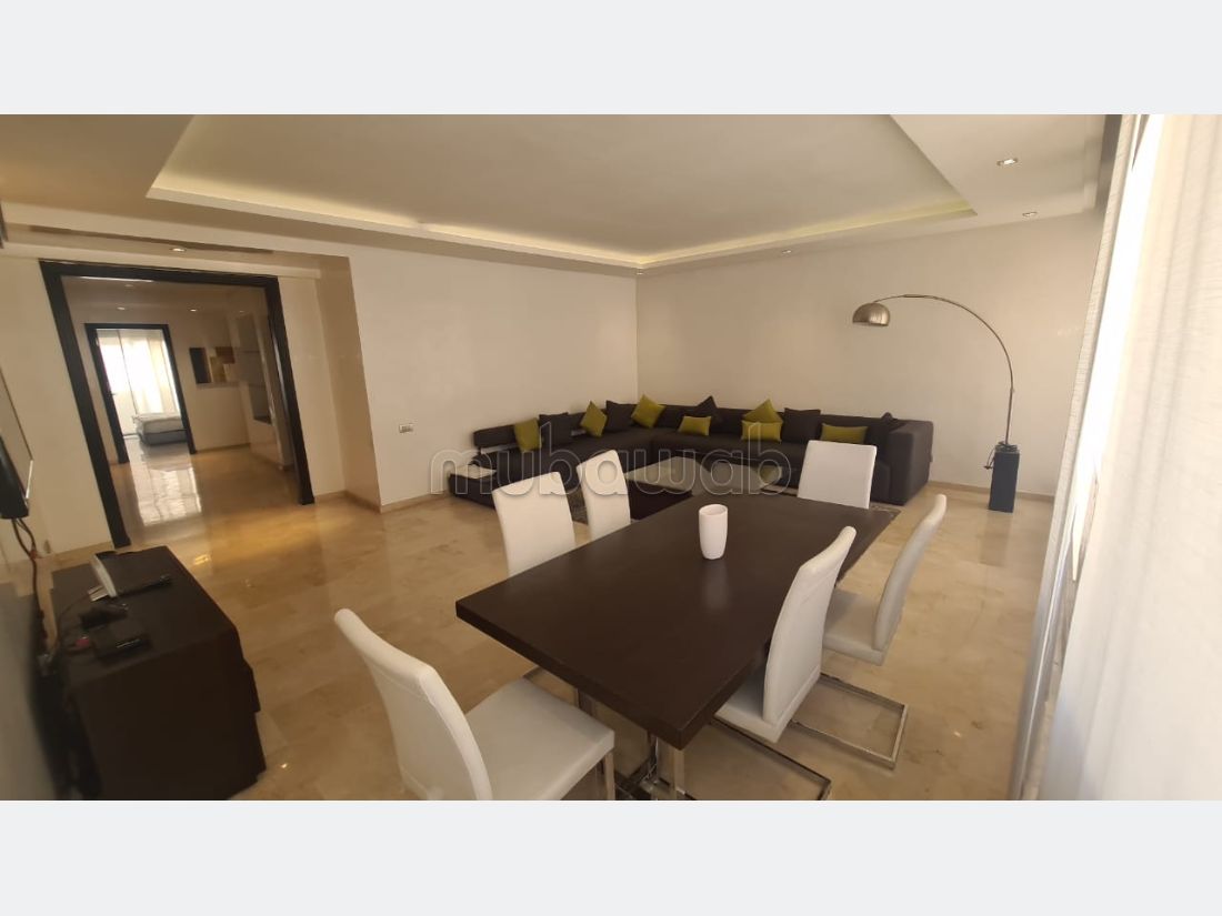 Very nice apartment for rent in Maârif Extension. 3 rooms. caretaker